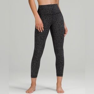 Lululemon Wunder Under leggings